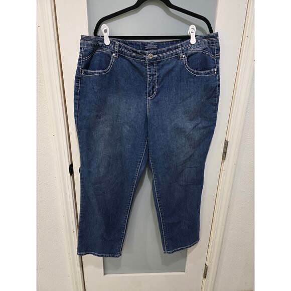 Bandolino 18W Bootcut Jeans Blue Denim Embroidered Pockets Stretch Short - Picture 1 of 9